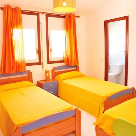 Tres Carabelas 46 Only Families Cambrils