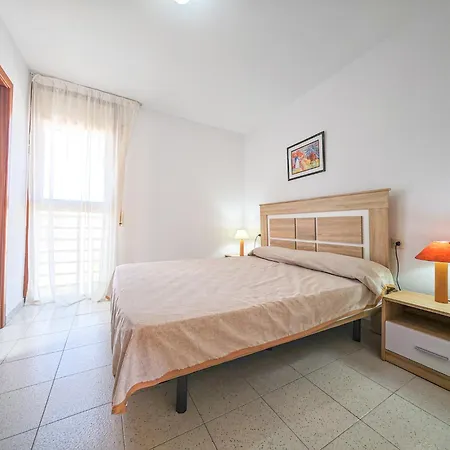 아파트 Litoral Costa Dorada - Tres Carabelas Only Families 캠브릴스