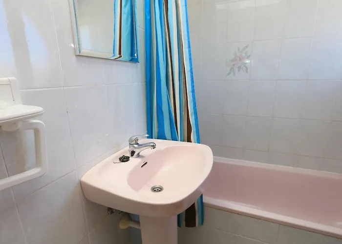 Апартаменты Litoral Costa Dorada - Tres Carabelas Only Families *